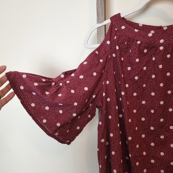 ⭐️40% Off⭐️ Old Navy Red Polka Dot Dress - Picture 2 of 11